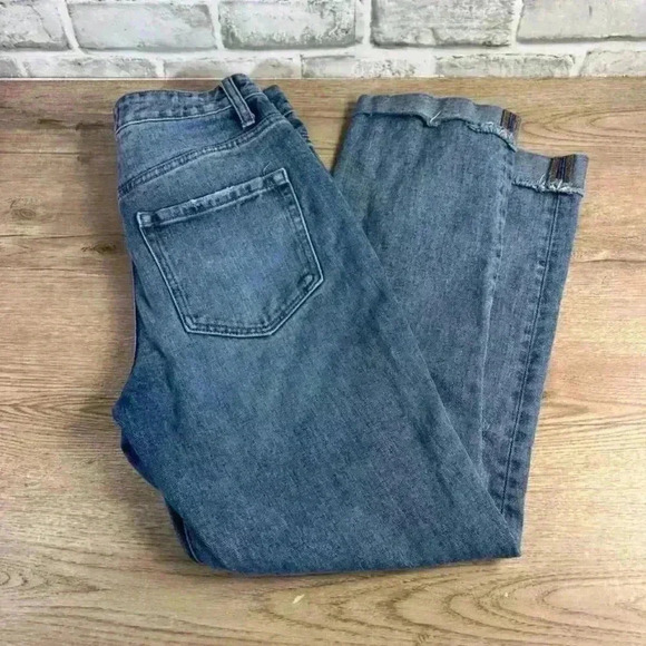 Vervet Mom Jeans - Picture 4 of 8